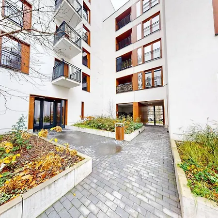 Blackberry With Ac Browary Warszawskie Warschau